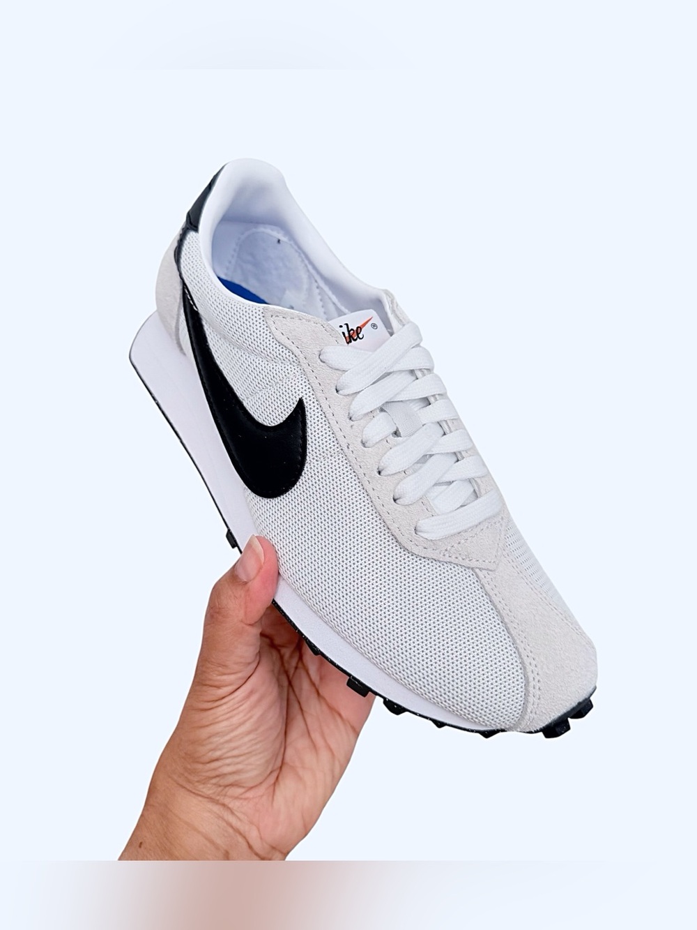 Nike LD- 1000 Women’s Retro Running Shoes - Picture 3 of 7